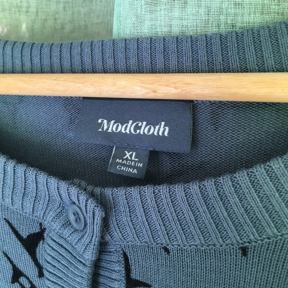 ModCloth XL swimming sharks cardigan - Picture 3 of 10